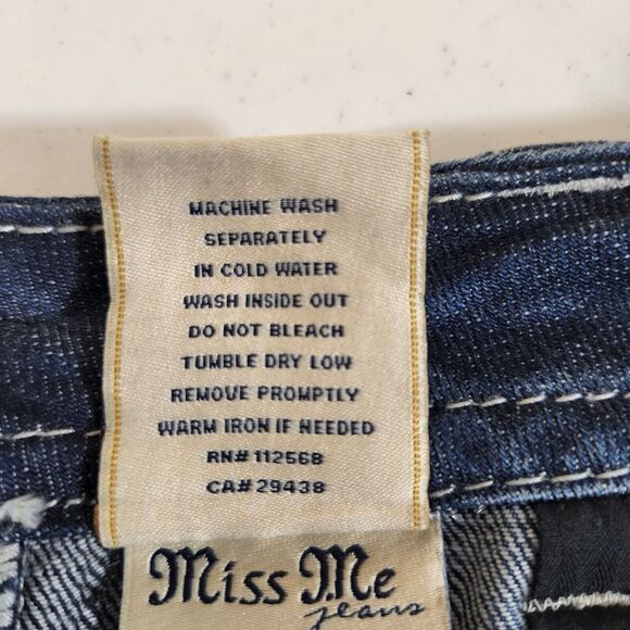 Miss Me Womens Jeans SZ 28 Signature Rise Bootcut Dark Wash Studded Thick Stitch - Picture 6 of 12